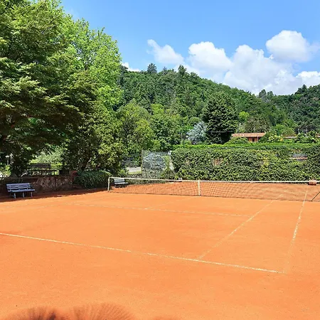 Pretty In A With Pool! - Casa Aurora Vakantiehuis Meina